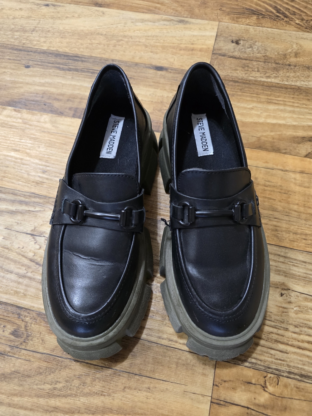 Steve Madden Black Leather Lug-Soled Bit Loafers